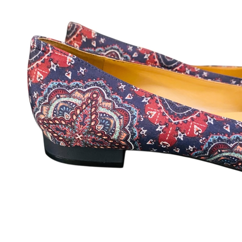 Talbots Navy Paisley Fabric Flats Pointed Toe Leather Sole Size 9.5 Career - Picture 4 of 10